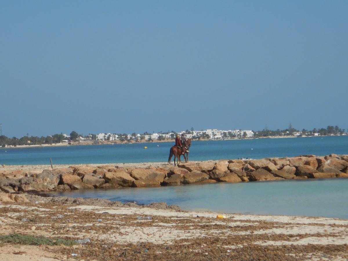 Villa indépendante 300m de la plage Aghīr Esterno foto
